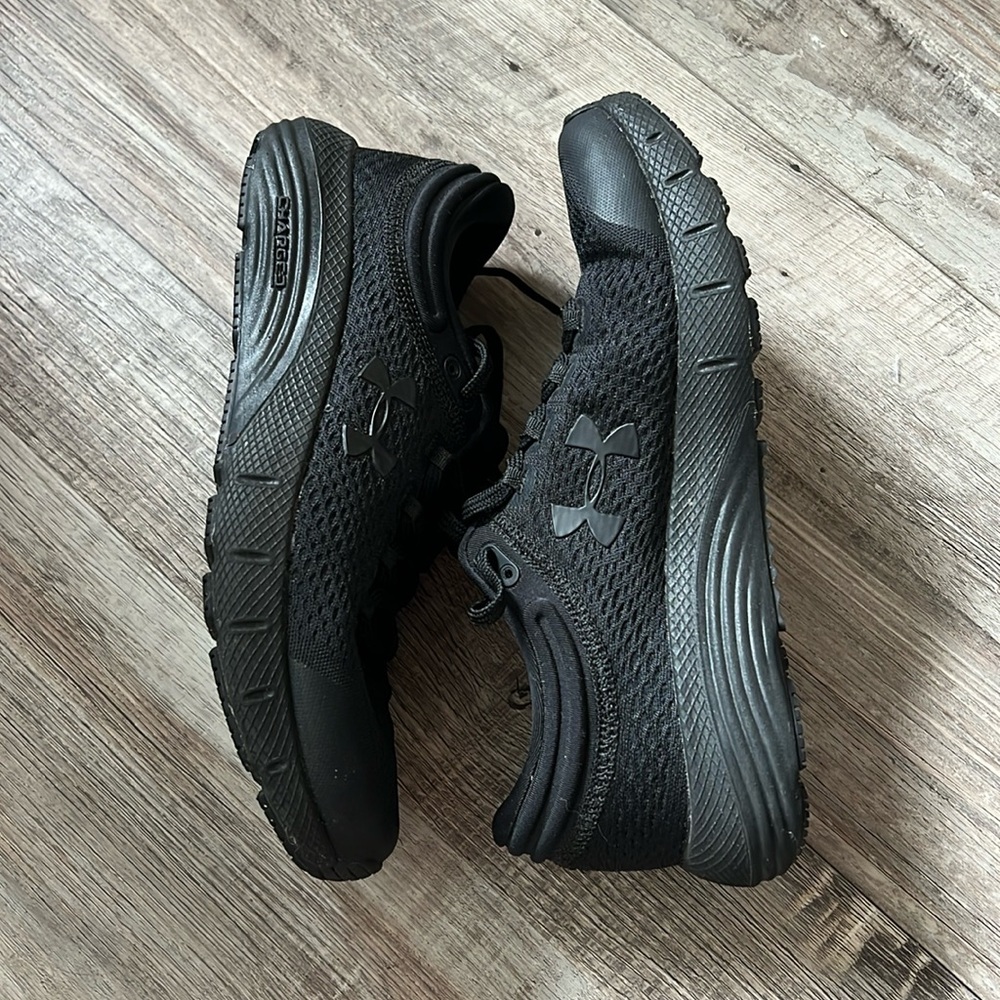 Sneakers - Under Armour - 6.5